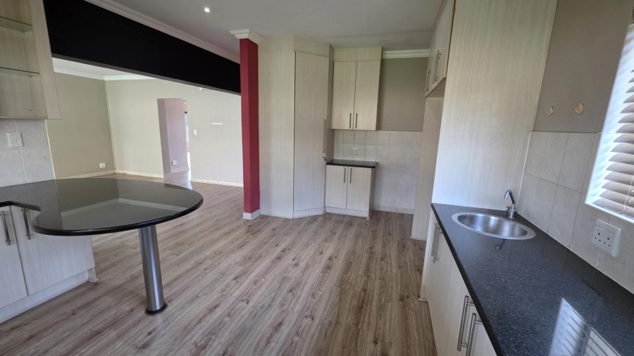 3 Bedroom Property for Sale in Xanadu Eco Park North West